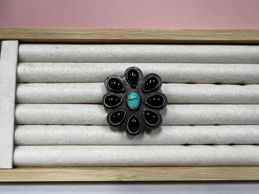 •Pretty As A Flower Ring•