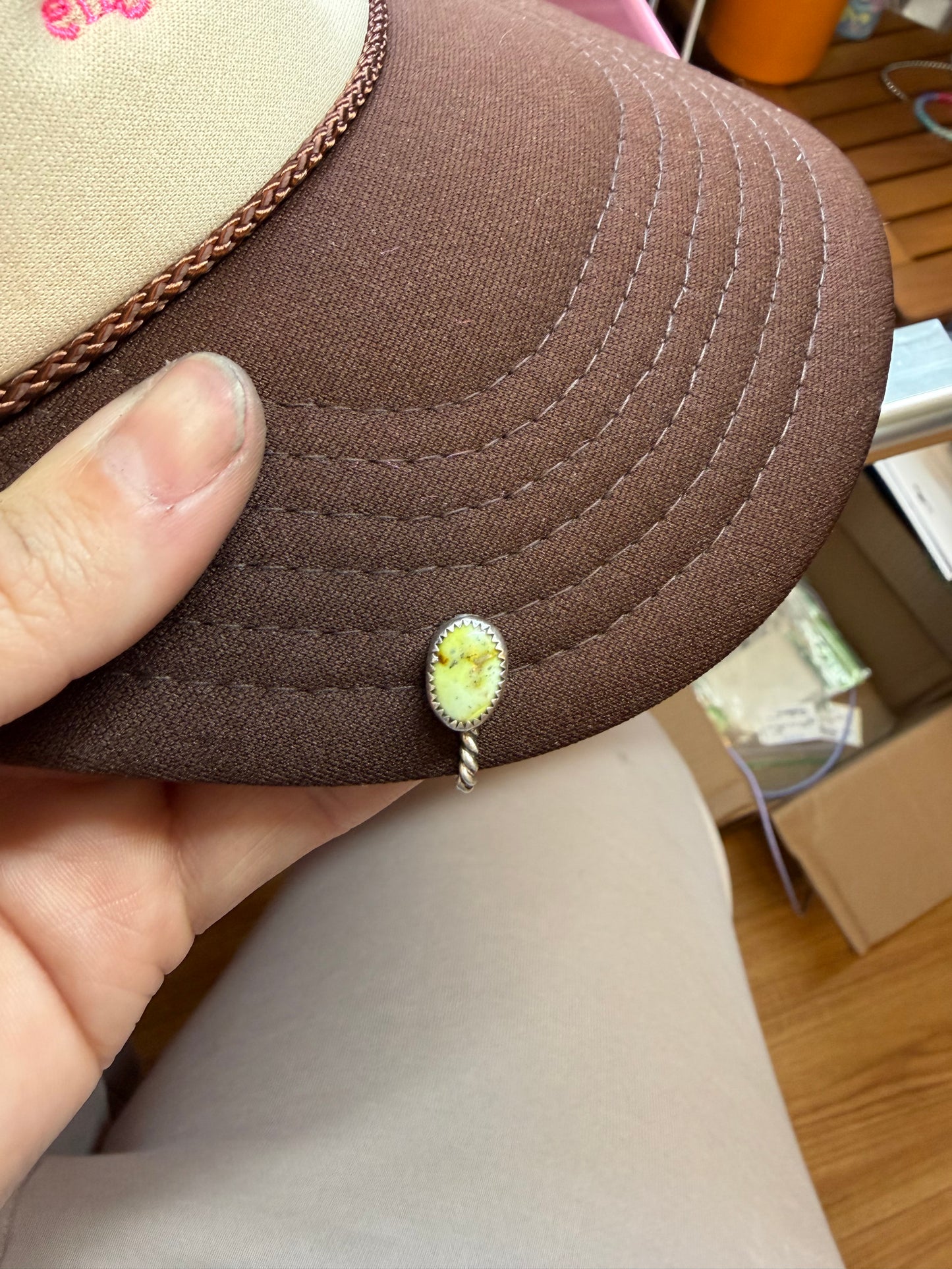 The Palomino Hat Pin